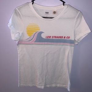 Levi’s Tee
